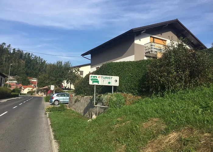 Tourist Sajovic Guest house Postojna